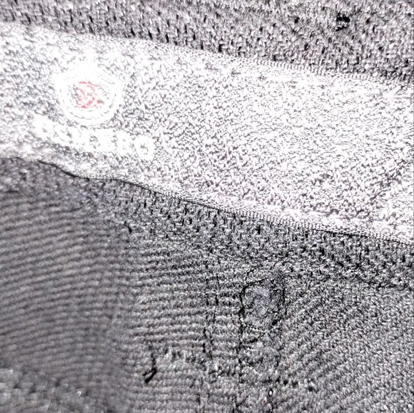 Dismero Redline metallic sparkly black jeans, size 26, midrise, straight leg - Picture 9 of 10